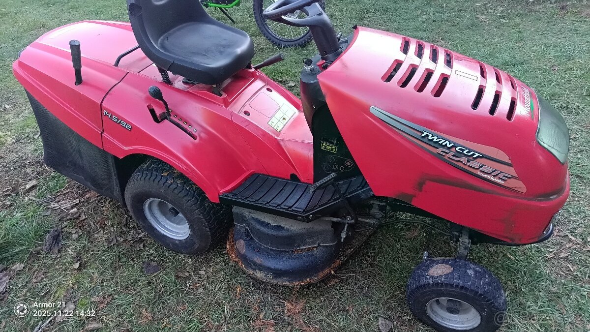 Zahradní traktor Mountfield - 4