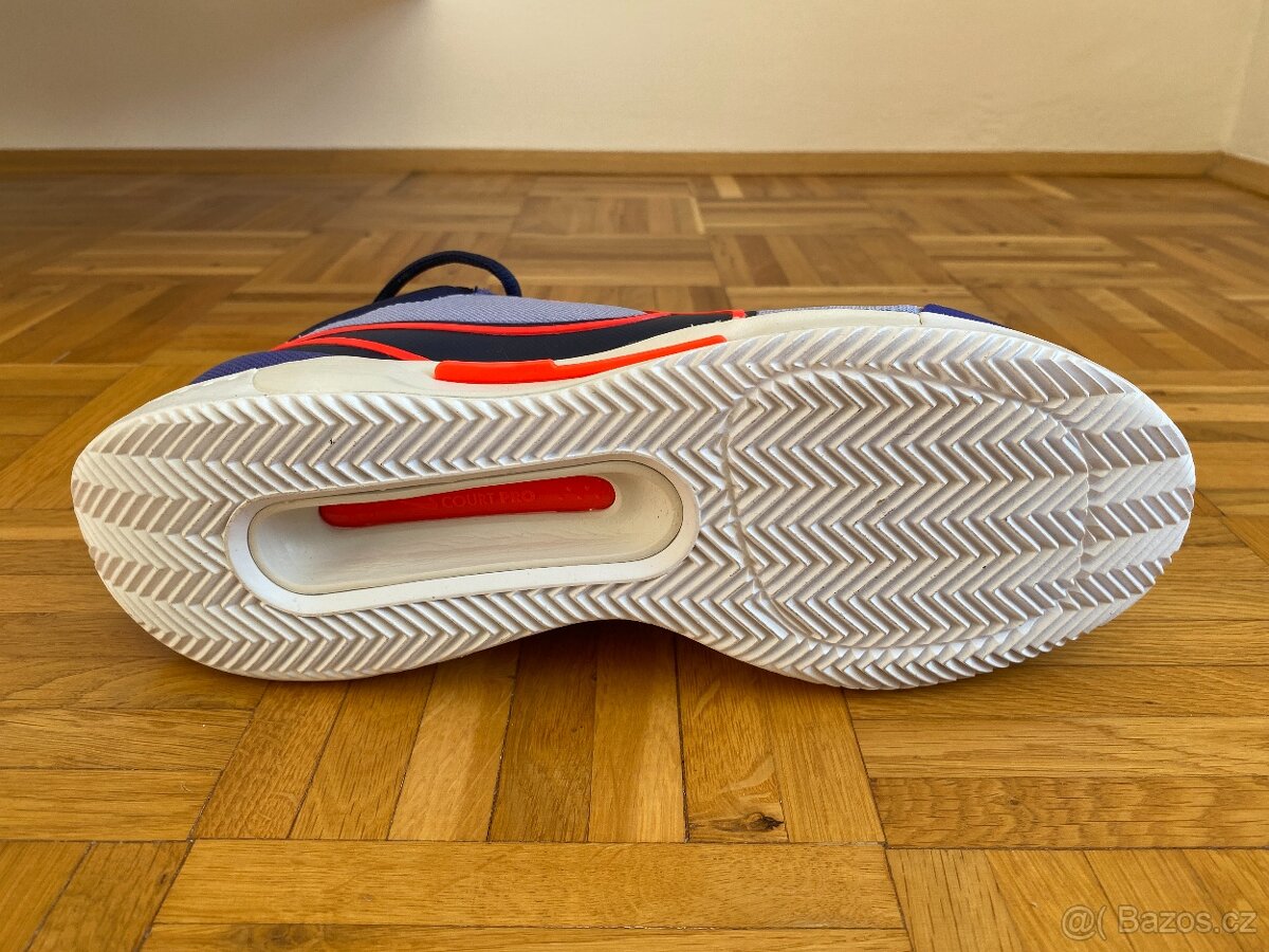 Pánské boty NIKE ZOOM Court, vel. 44,5 - NOVÉ - 4