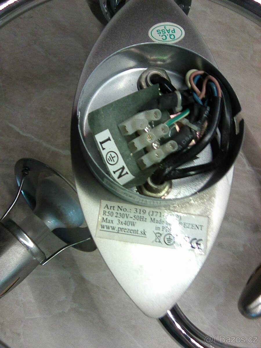 Lustr se třemi žárovkami, funkční, v pěkném stavu - 4