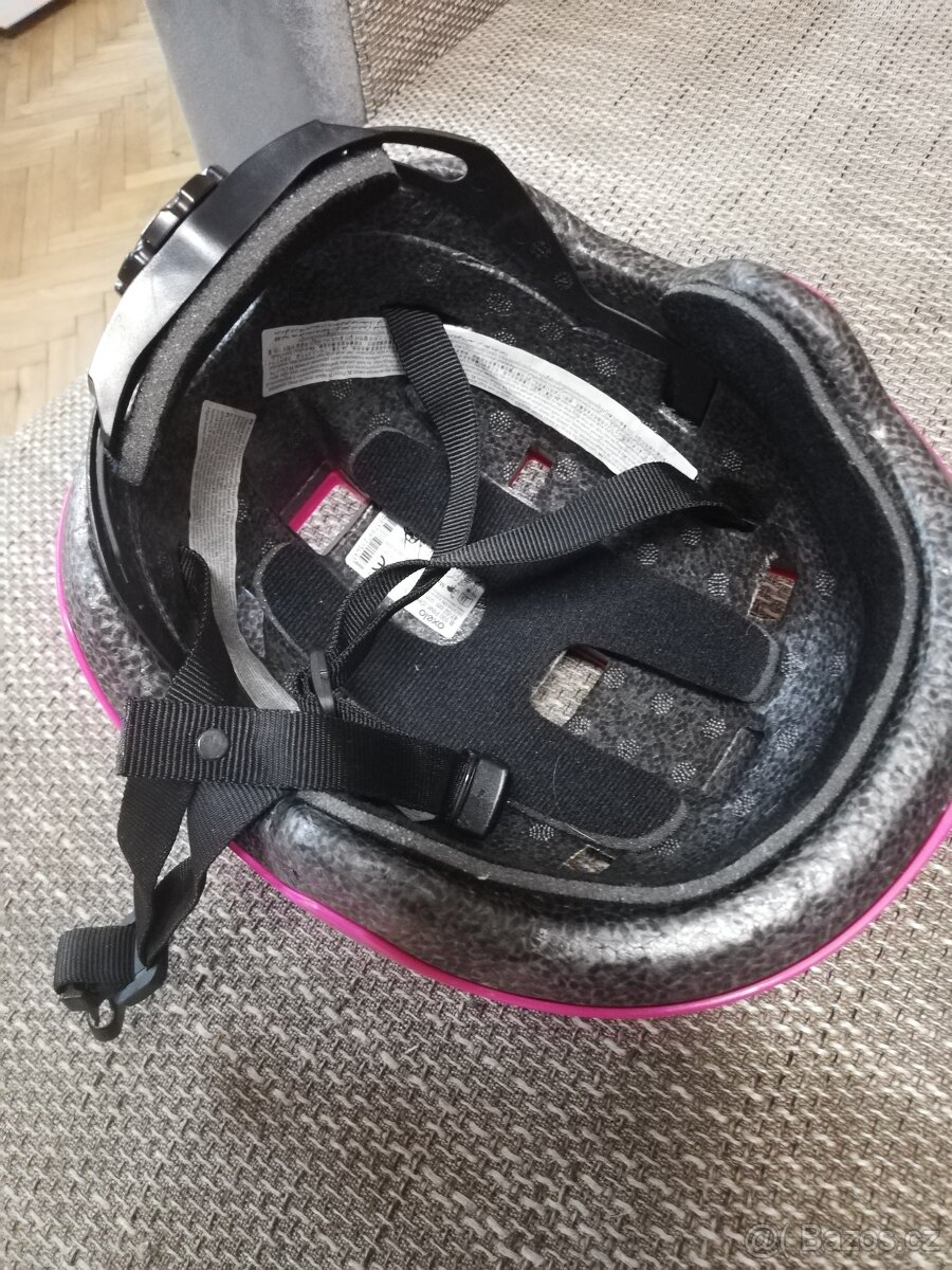 Dětské brusle a helma - 4