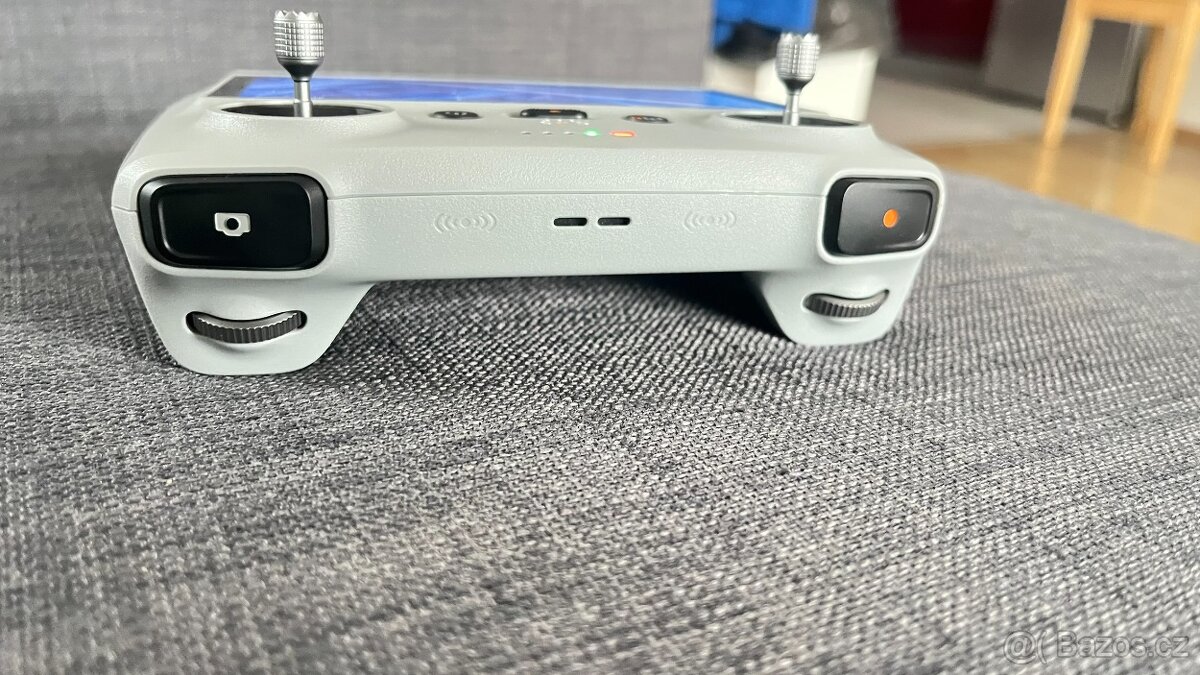 DJI RC controller - 4