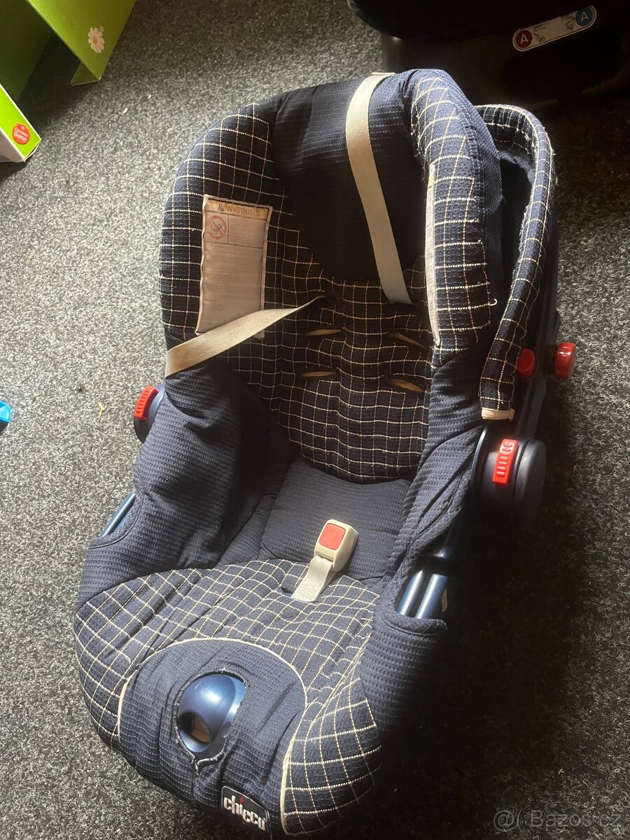 Prodám vajíčko a autosedačku - 4