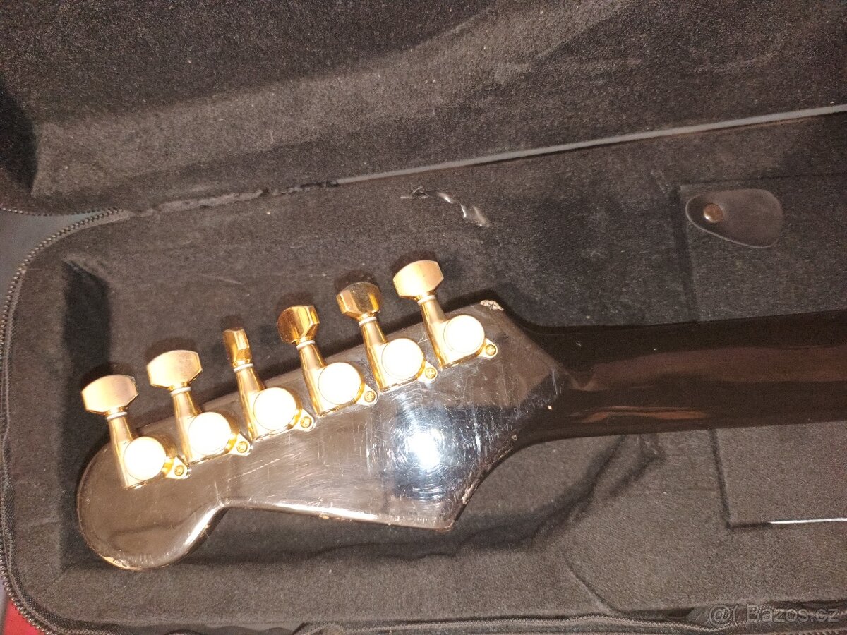 Fernandes Stratocaster - 4