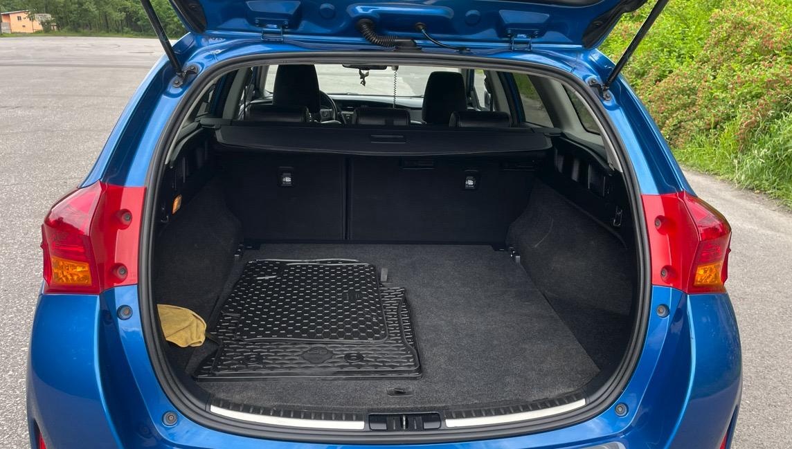Toyota Auris, 1.8 hybrid - 4