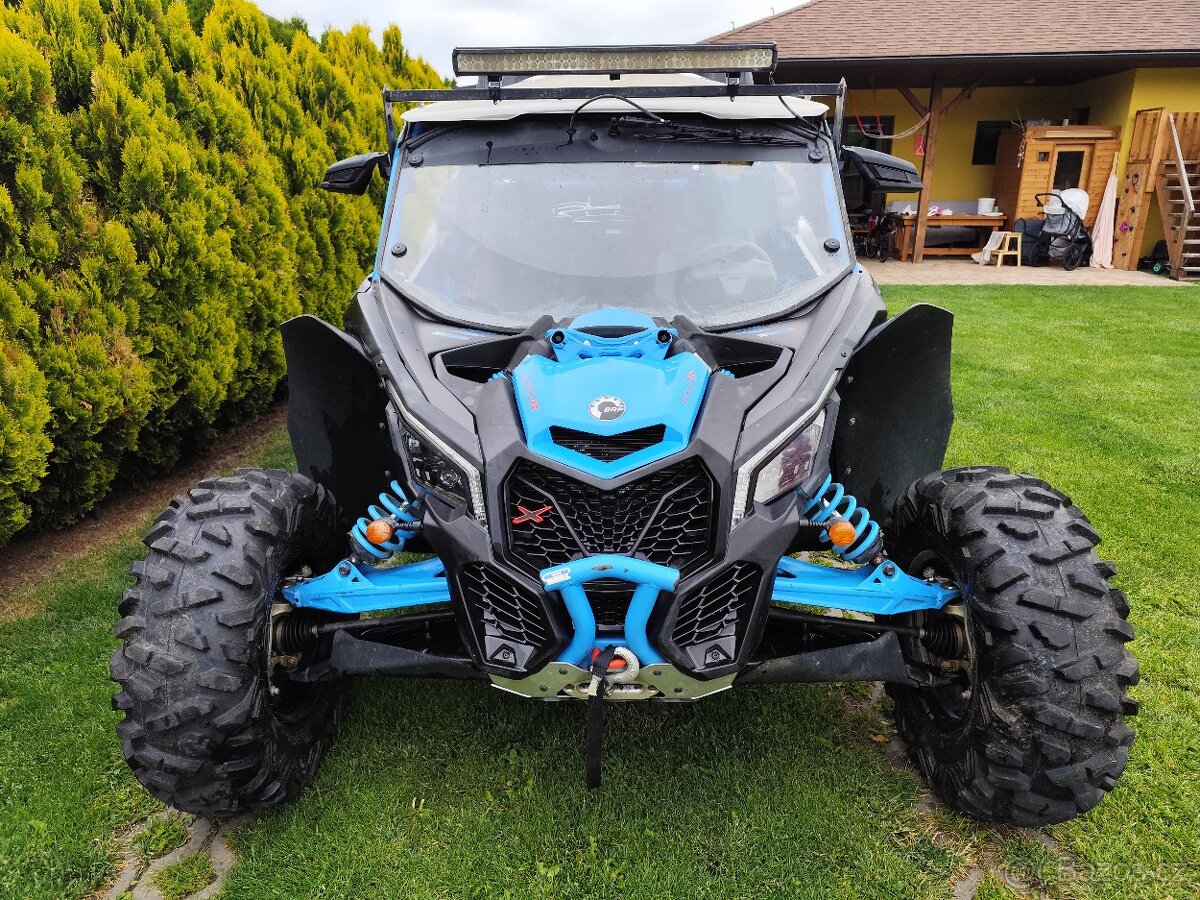 Can-Am MAVERICK 1000RC