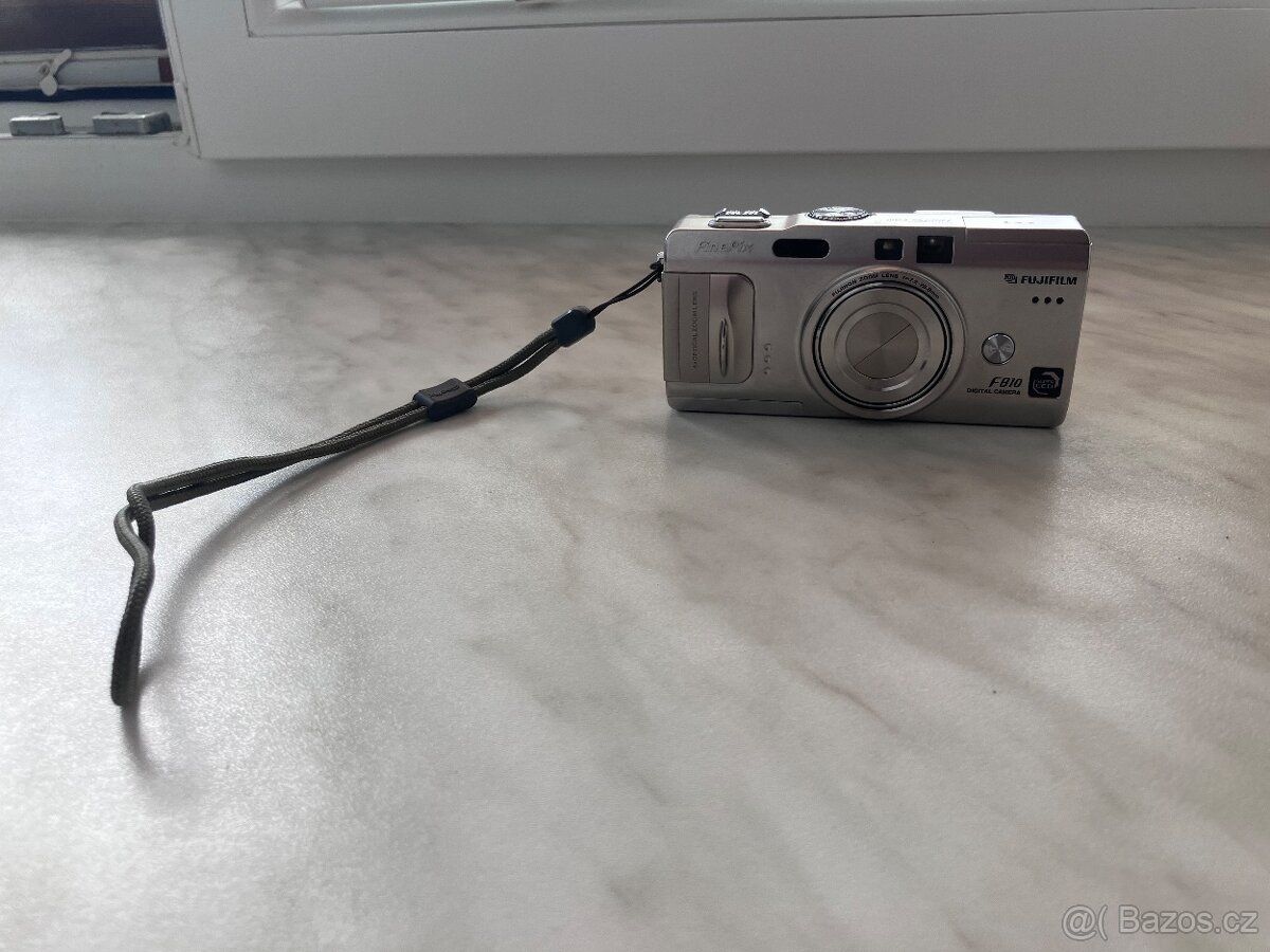Finepix F810 - 4
