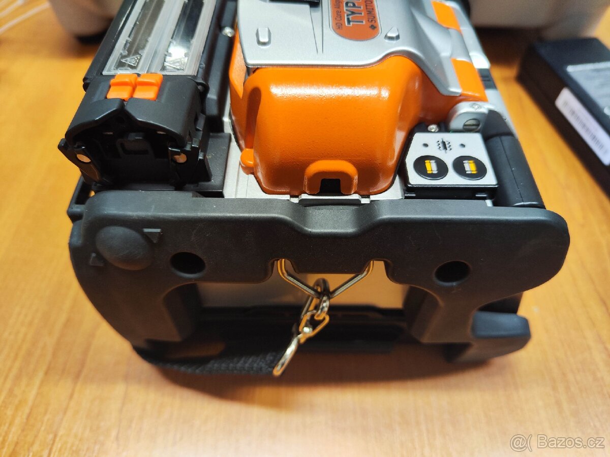 Svářečka optických vláken Sumitomo 72C - 4