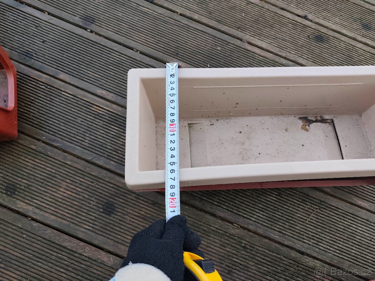 Truhlík květináč kvalitní - 4