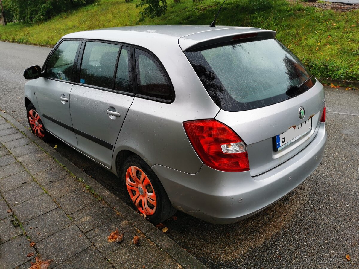 Škoda Fabia 2 elegance, 1.6 16v, 77kw benzin - 4