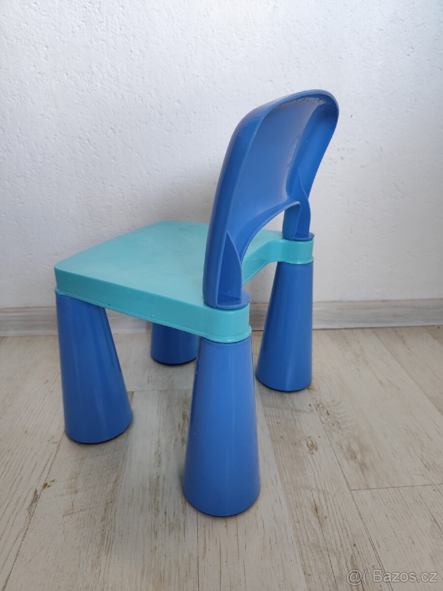 Plastová dětská židlička - 4