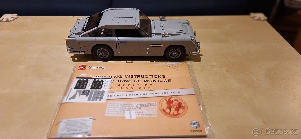 Lego Expert 10262 Bondův Aston Martin DB - 4
