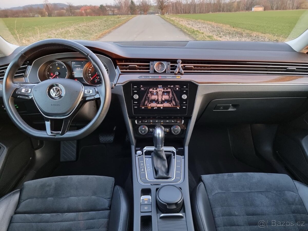 Volkswagen passat R-line . 140kw - 4