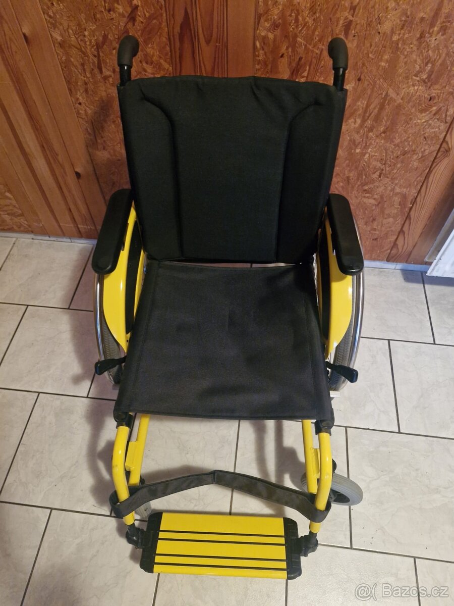 Mechanický invalidní vozík odlehčený - 4