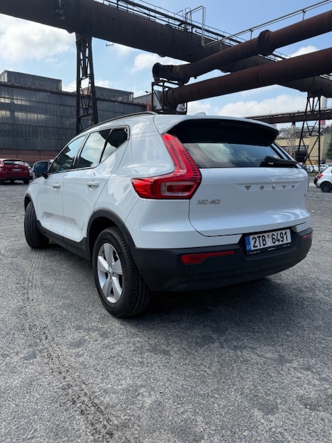 VOLVO XC40 - 4
