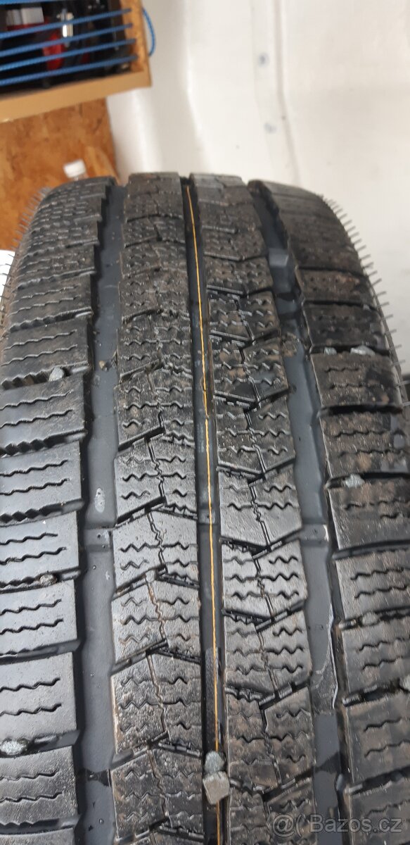 205/65 16c Nexen zimní - 4