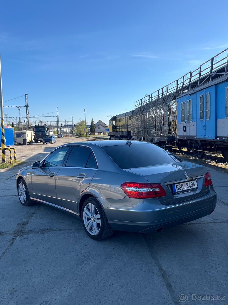 Mercedes E350 - 4