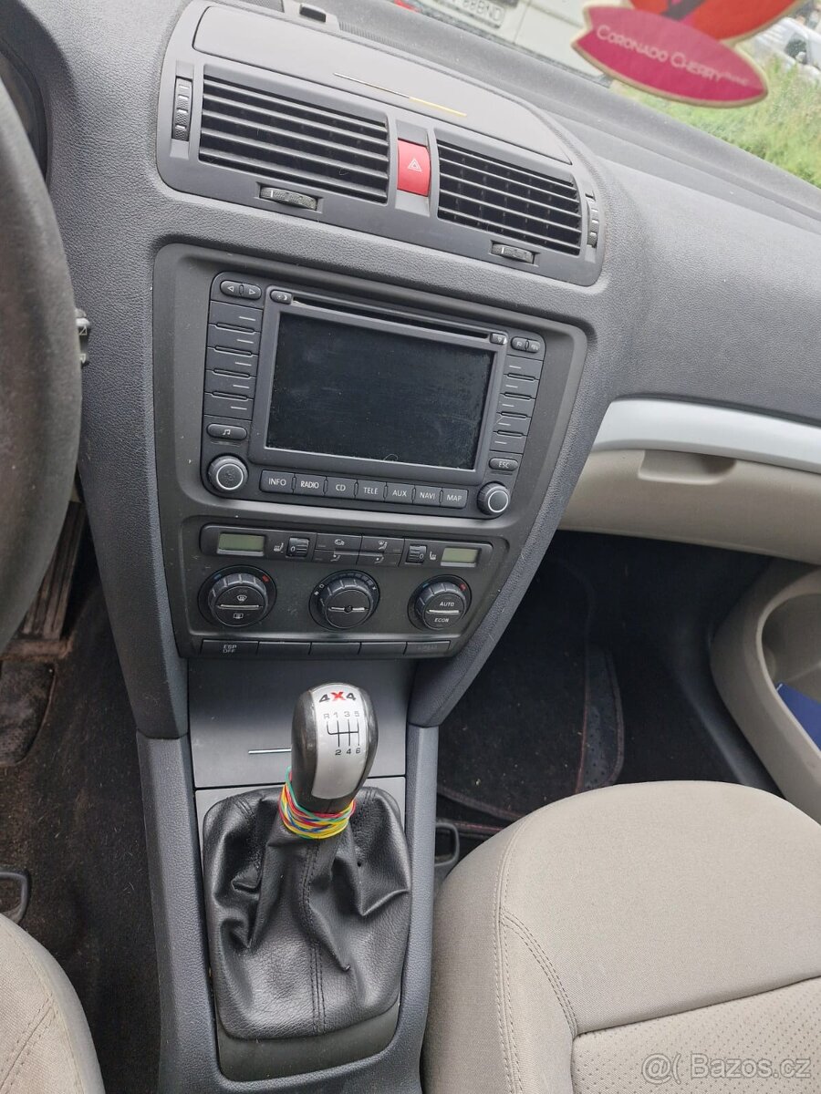 škoda Octavia combi 2.0fsi 44 110 kw - 4