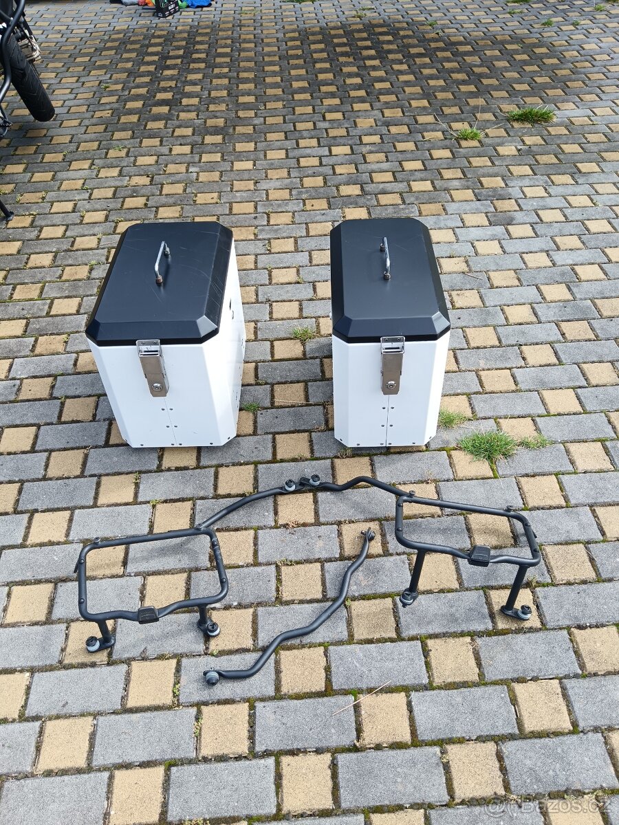 Triumph Tiger 800xr - 4