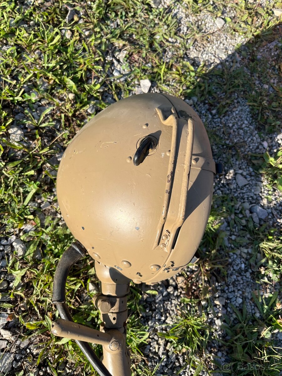 Německý Scheinwerfer hledáček z období WW II na hasičský vůz - 4