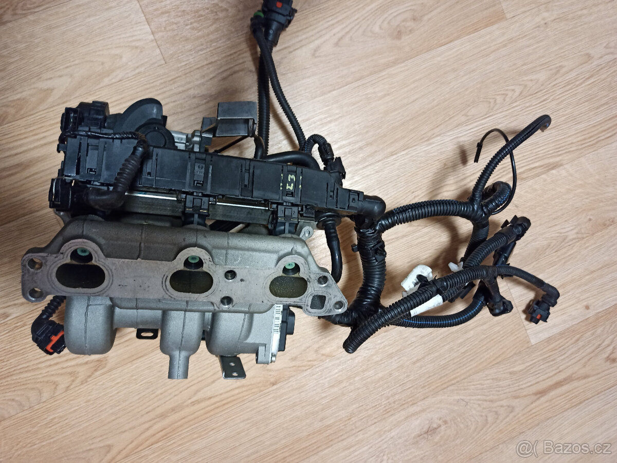 Kompletní sací potrubí X10XE + vstřiky + ECM - 4