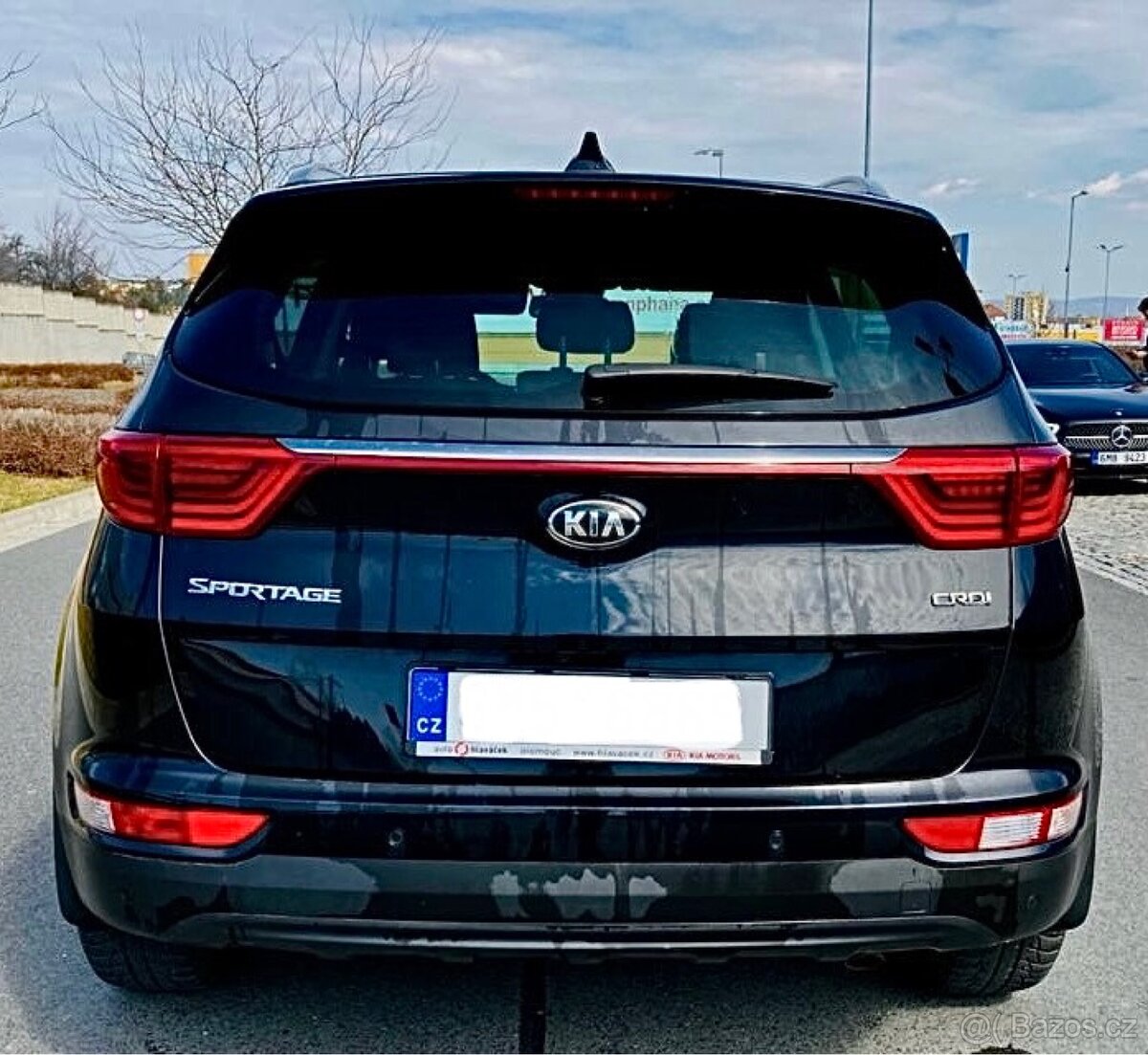 Nabízím k prodeji vůz Kia Sportage 2.0 CRDI 4x4 AUTOMAT - 4