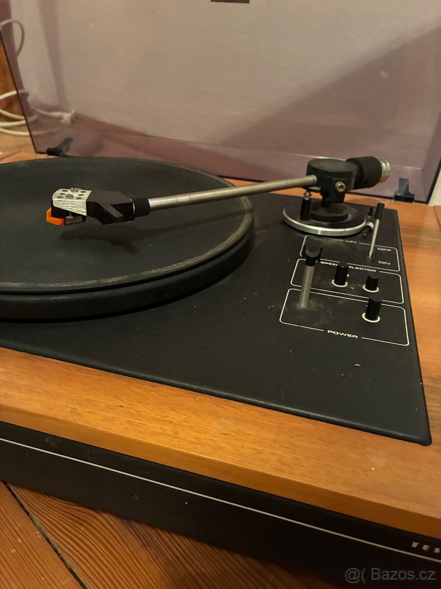 Gramofon Tesla NC420 - 4