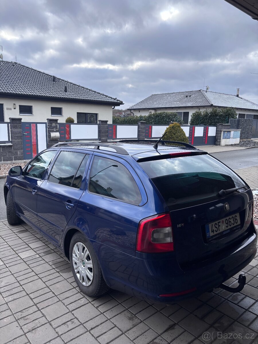 Škoda Octavia II 1.6 MPI - 4