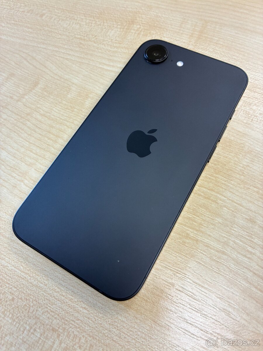 Iphone 16e 5121GB černý - 4