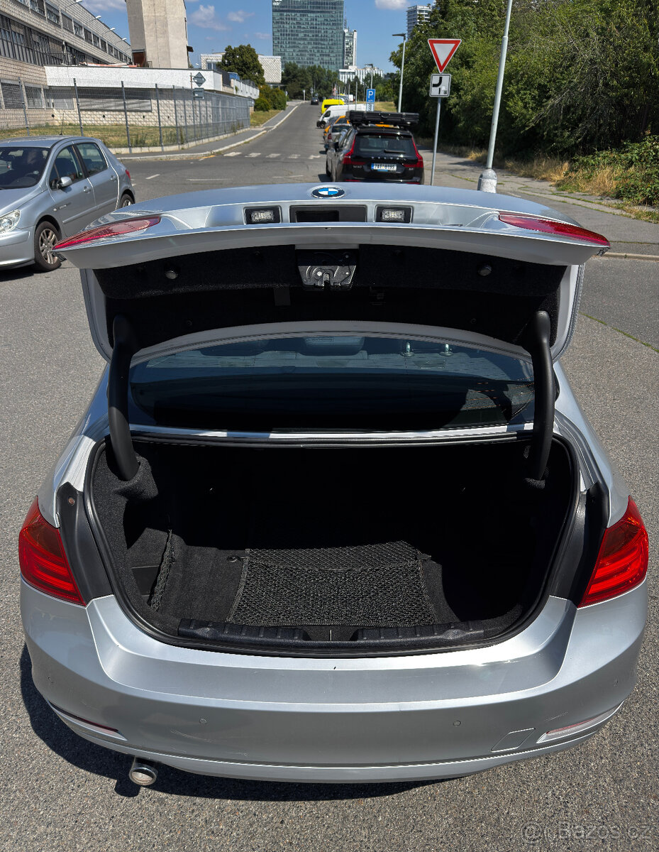 BMW 316d - F30 (2012) - 4