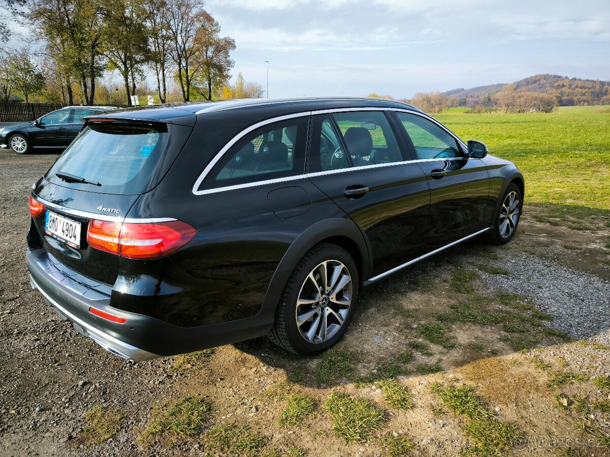 Mercedes-Benz E 220D 143 kW ALL-TERRAIN/4Matic/Tažné