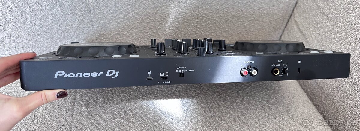 Pioneer DJ DDJ-FLX4 + sluchátka Audio-Technica ATH-M40x - 4