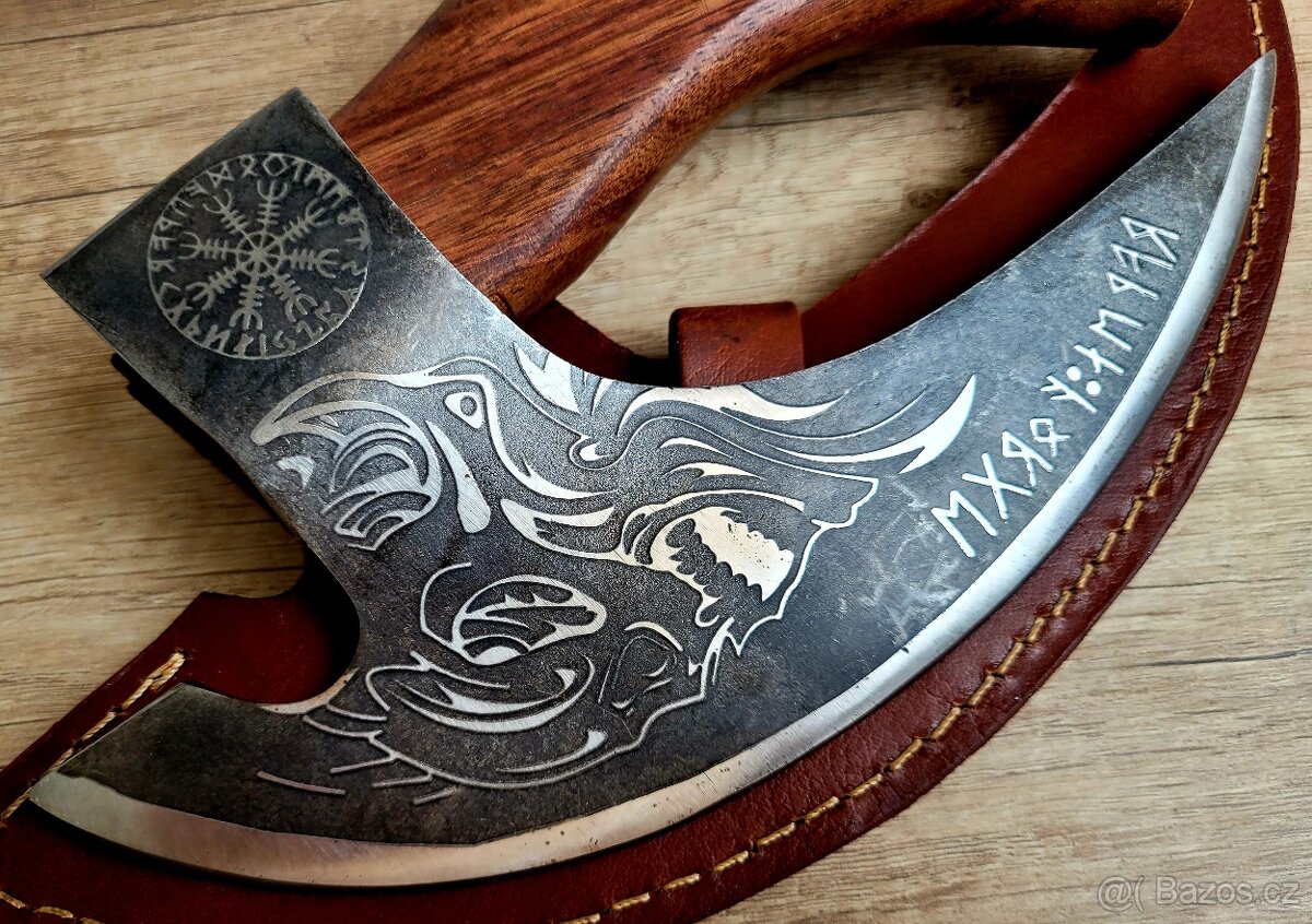 ručně kovaná Vikingská sekera SKULL s koženým pouzdrem - 4