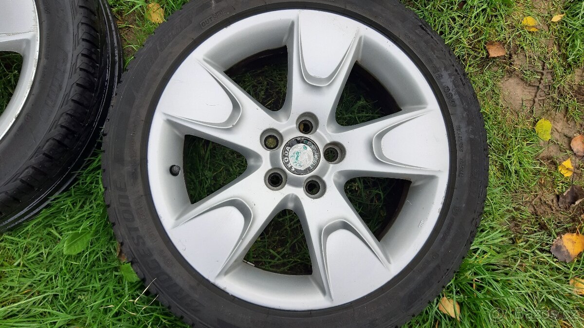 kola originál Skoda nebo taky na VW Seat Audi s pneu R16 - 4