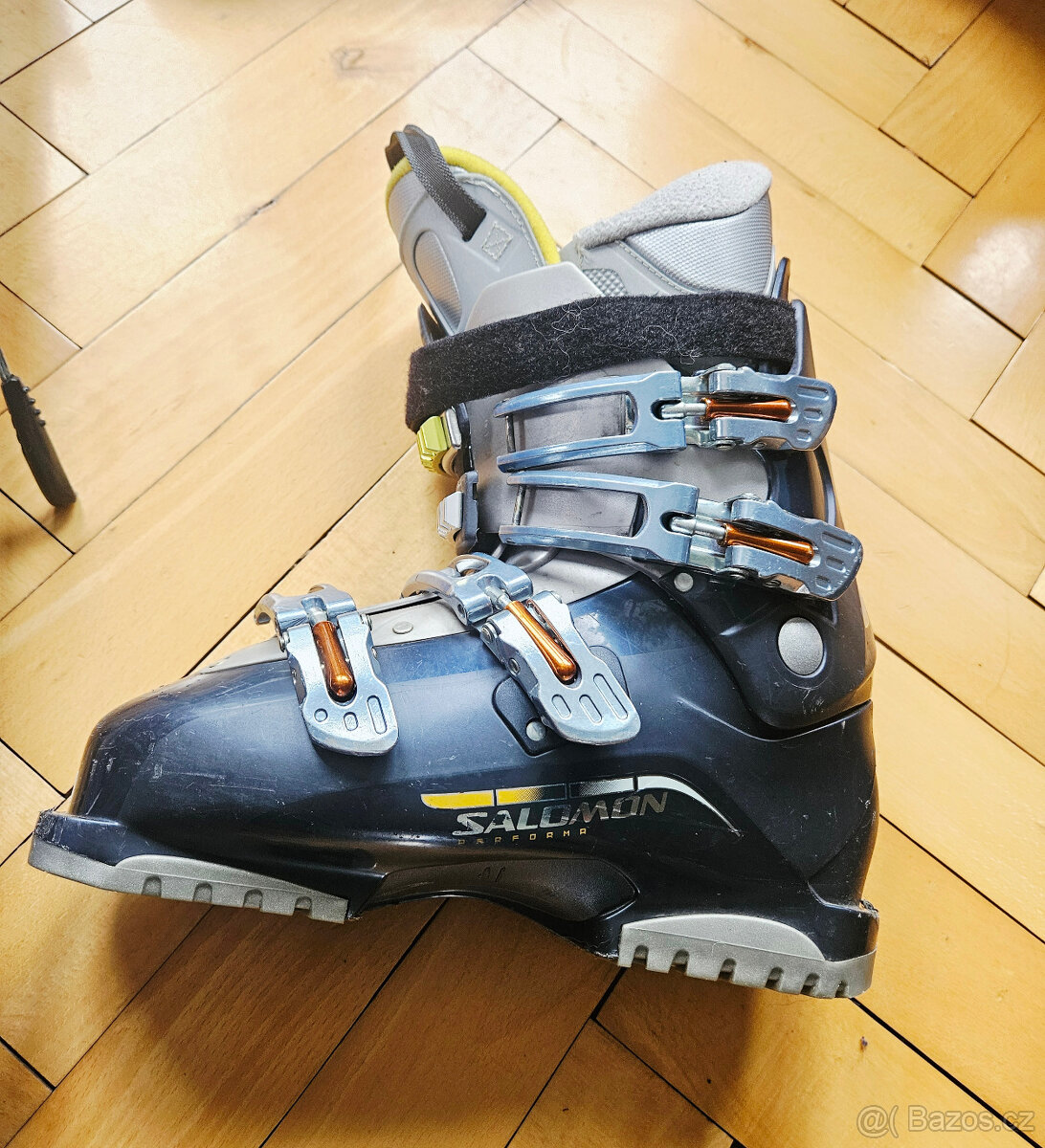 Kompletní lyžařský set (lyže, boty, hole) - 4