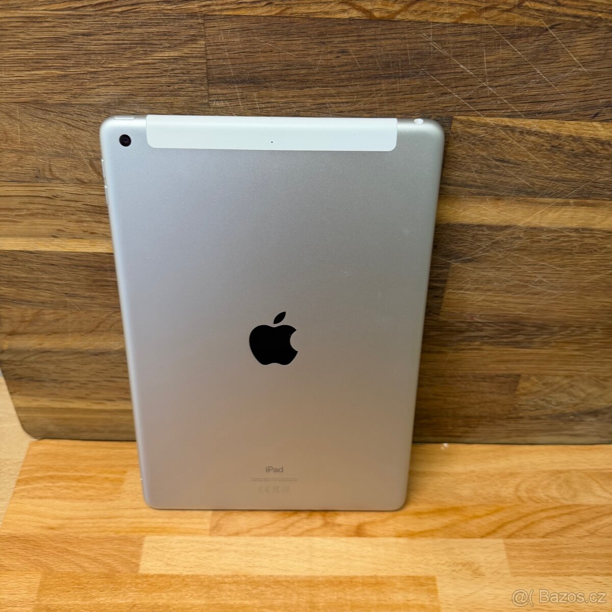 iPad 8 cellular 128GB (12 měsíců záruka) - 4