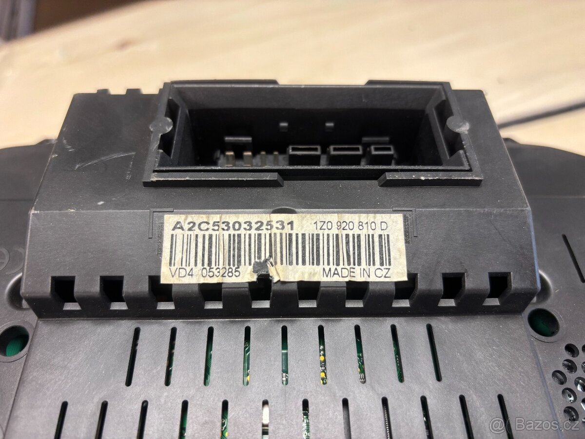 Budíky Škoda Octavia 2 - 4