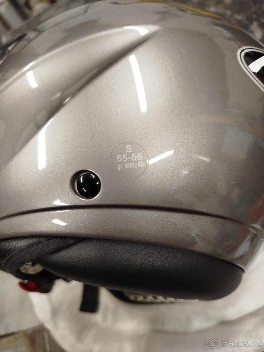 Helma přilba na motocykl - 4