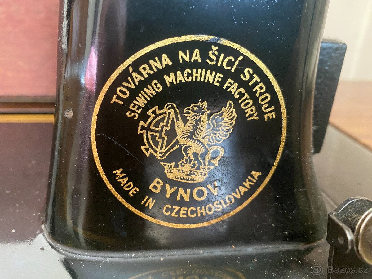 šlapací šicí stroj Bynov - 4