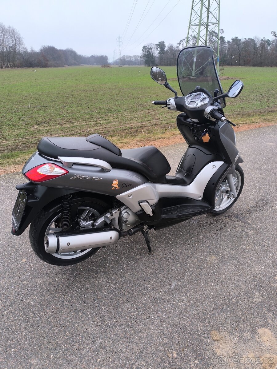 Yamaha x city 250 - 4