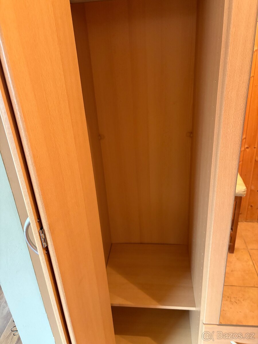 Skříň 180x195x64 - 4