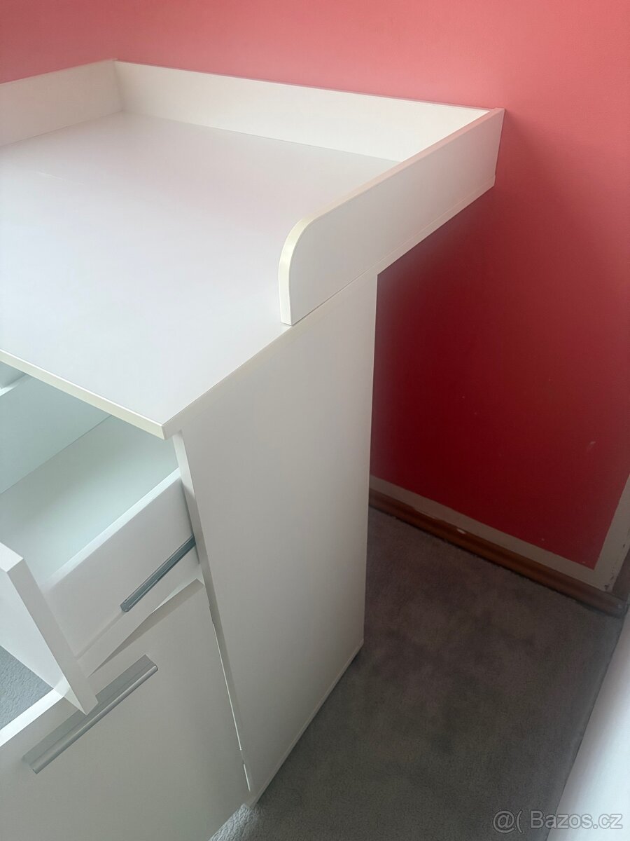 Přebalovací pult - 4