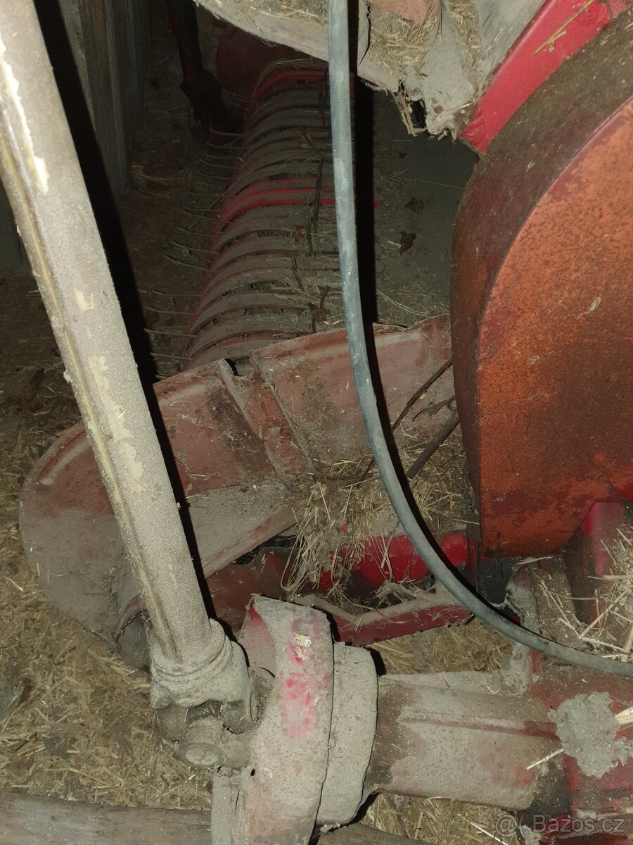 sběrací vůz Pöttinger - 4