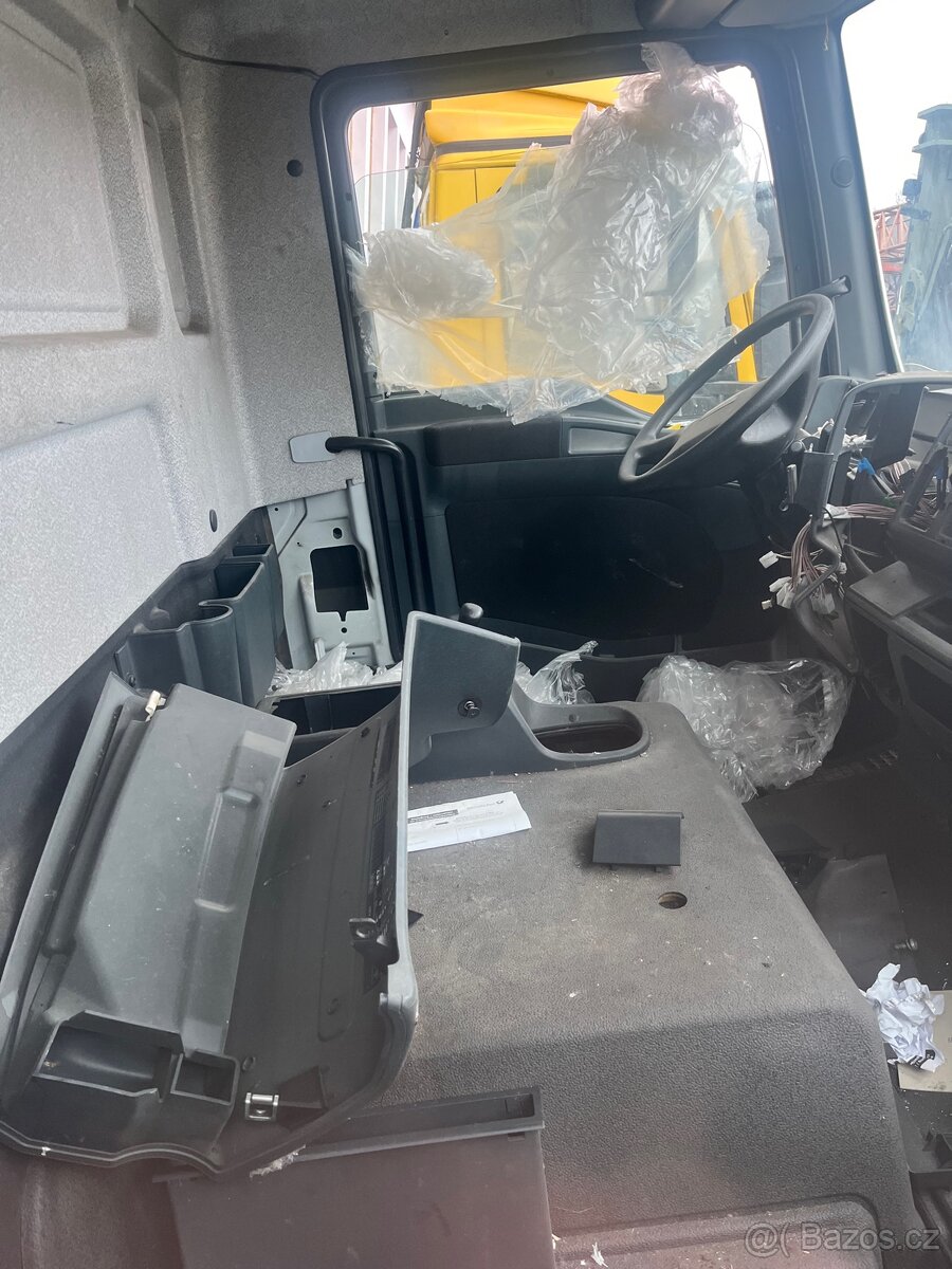 MAN TGL kabina - 4