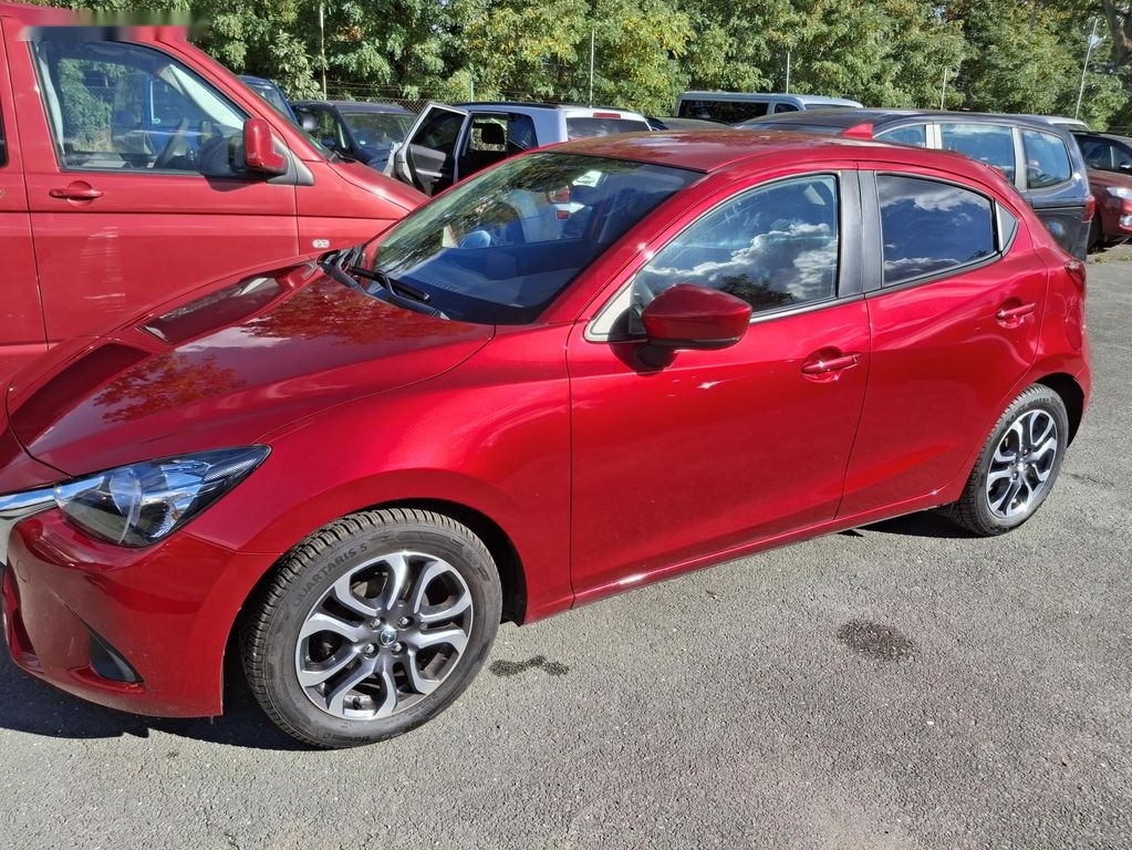 Mazda 2,1.5 benzin - 4