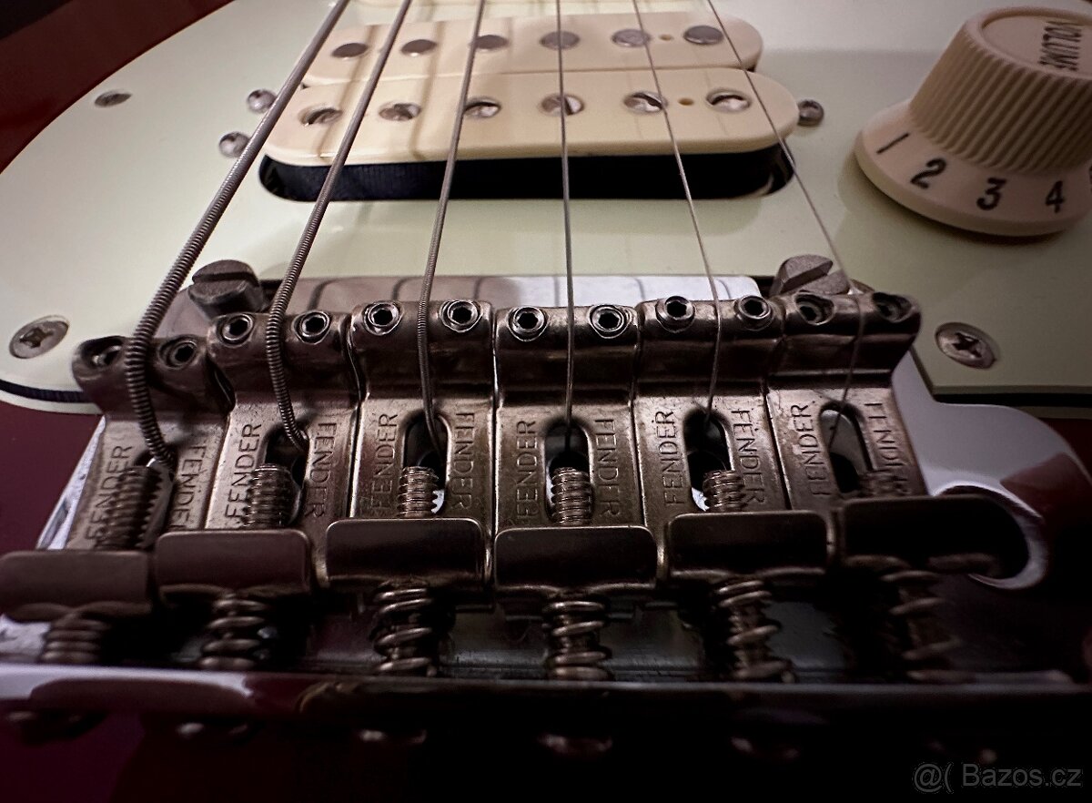 Fender Stratocaster - 4