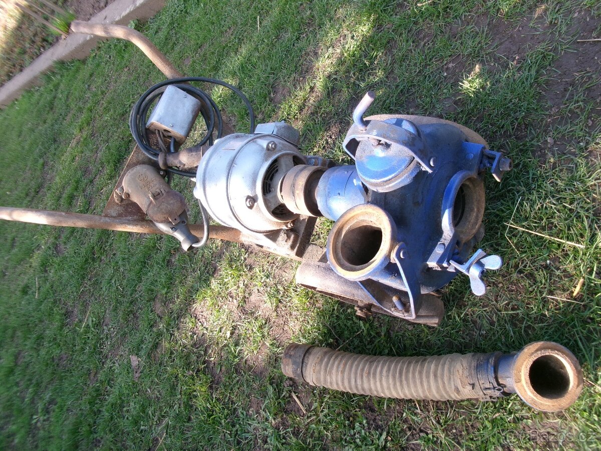 prodám staré-historické hospodářské kalové čerpadlo. Originá - 4