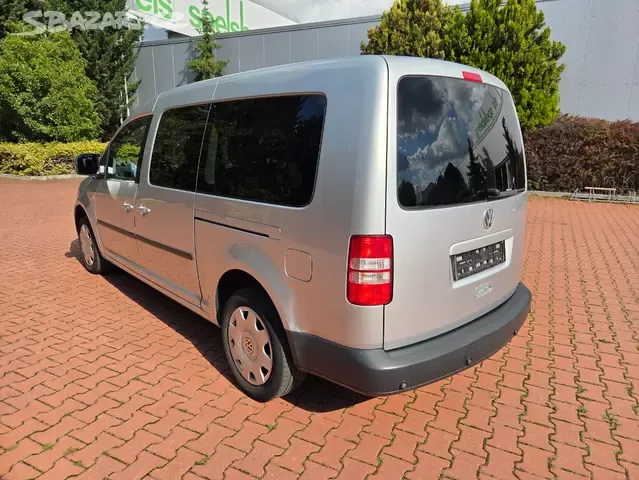 Caddy Maxi 1.6 TDI,7.míst,tažné,serviska,bez koroze,klima - 4