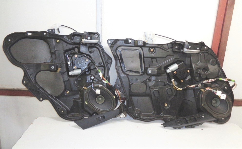 Mazda 3 rok výroby 2003 - 2009 náhradní díly - 4