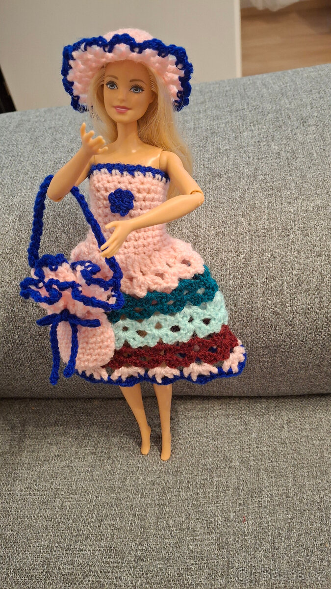 háčkované šatičky na barbie - 4