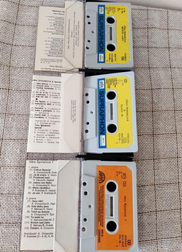 3 retro MC Věra Špinarová - 4